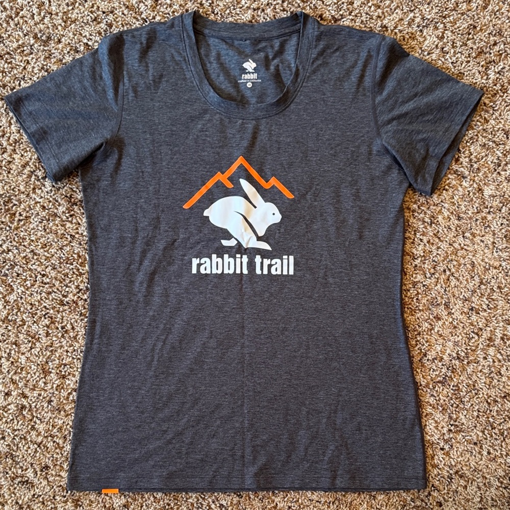 NWT Rabbit Short Sleeve Tee, Large
